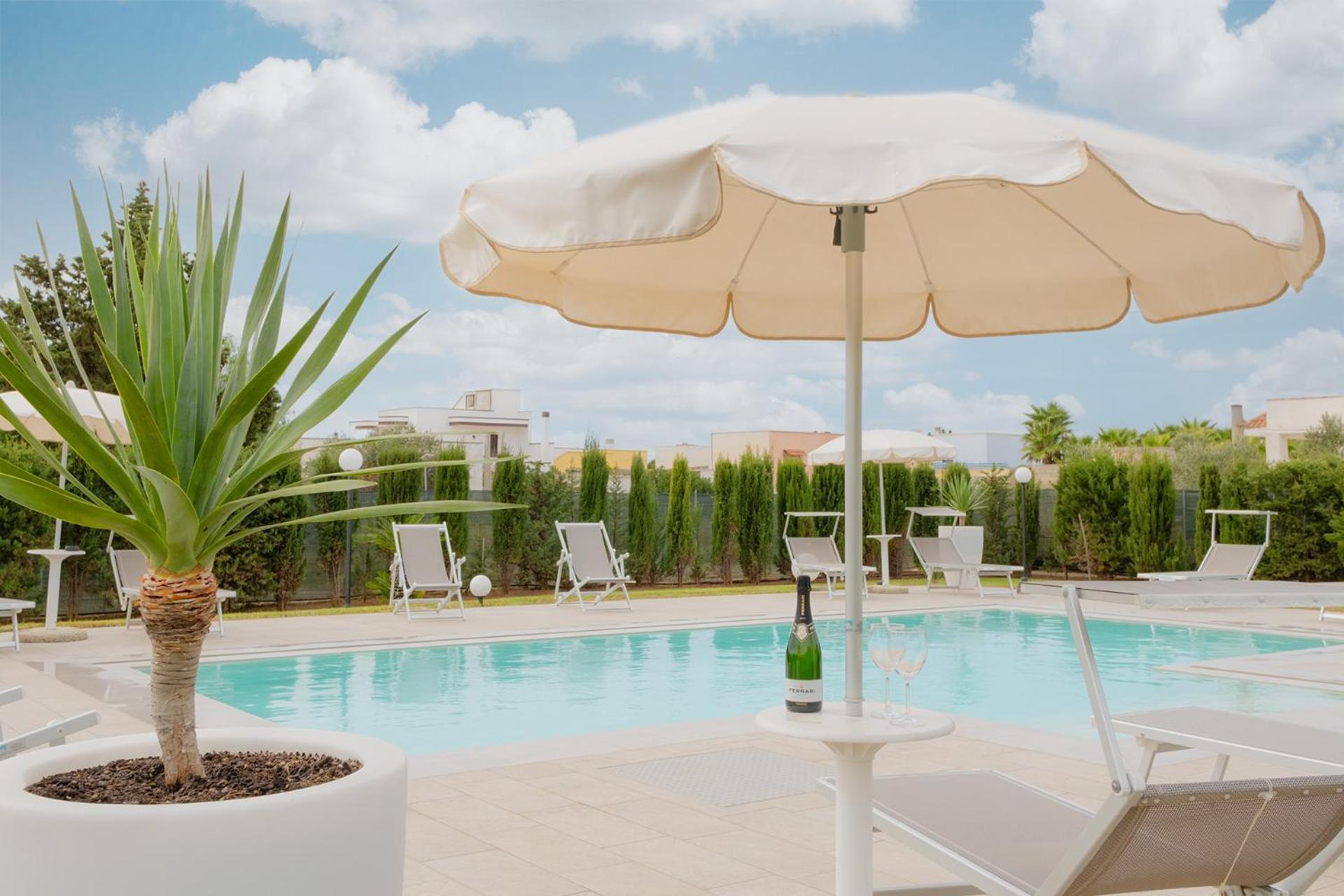 Green Sea Villas Torre San Giovanni Extérieur photo